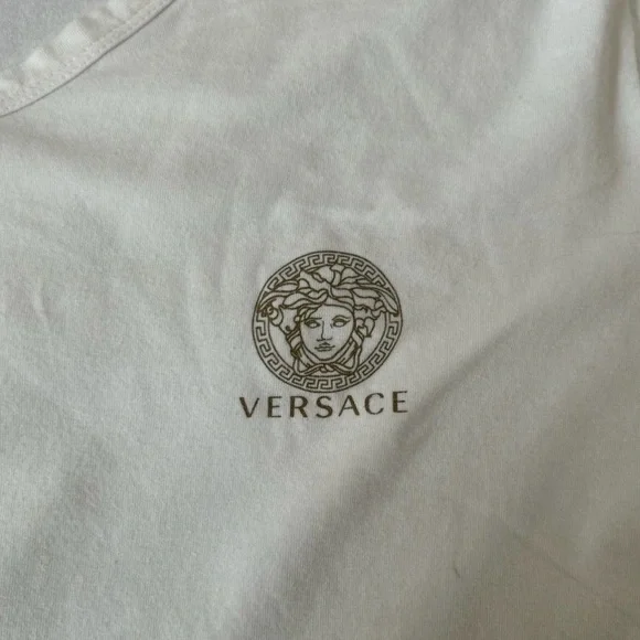 🔥 Versace White Tee 🔥 - Picture 2 of 8